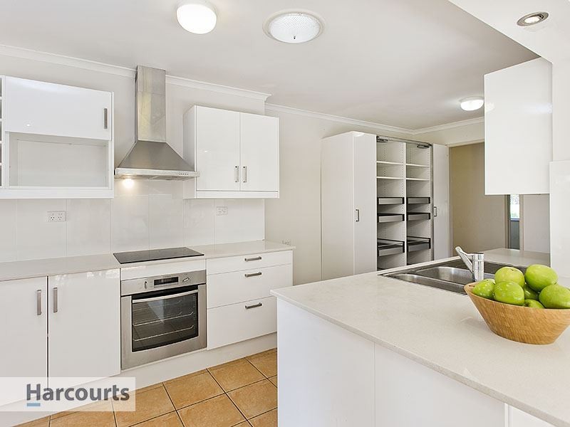 10 Bunowen Street, Ferny Grove QLD 4055