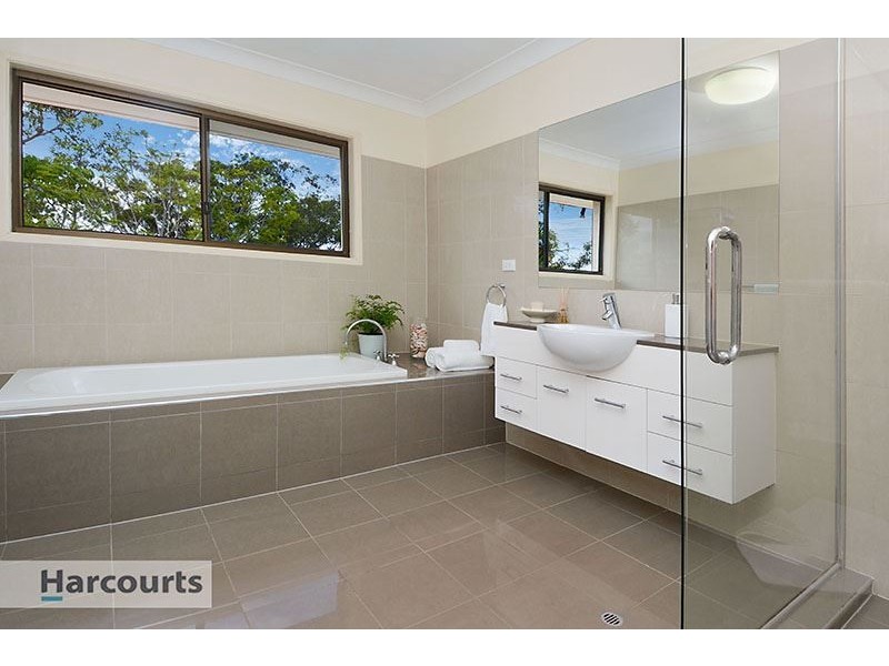 910 Eatons Crossing Road, Draper QLD 4520