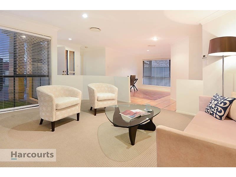 32 Mindi Court, Cashmere QLD 4500