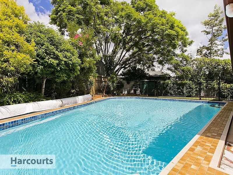 9 Trevor Street, Keperra QLD 4054