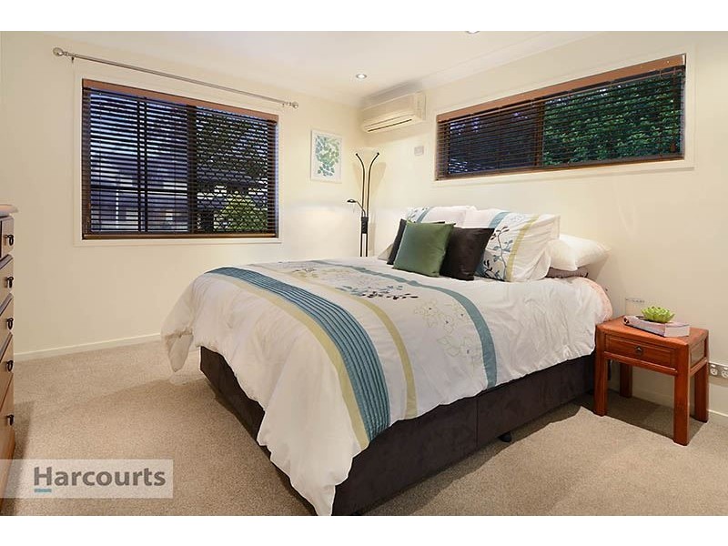 5 Caneby Street, Everton Hills QLD 4053