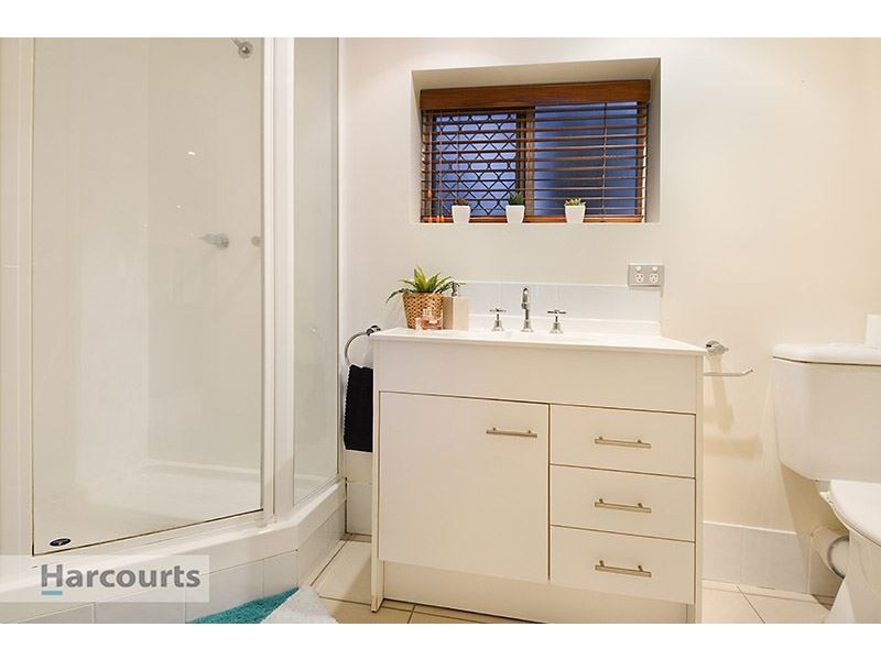 5 Caneby Street, Everton Hills QLD 4053