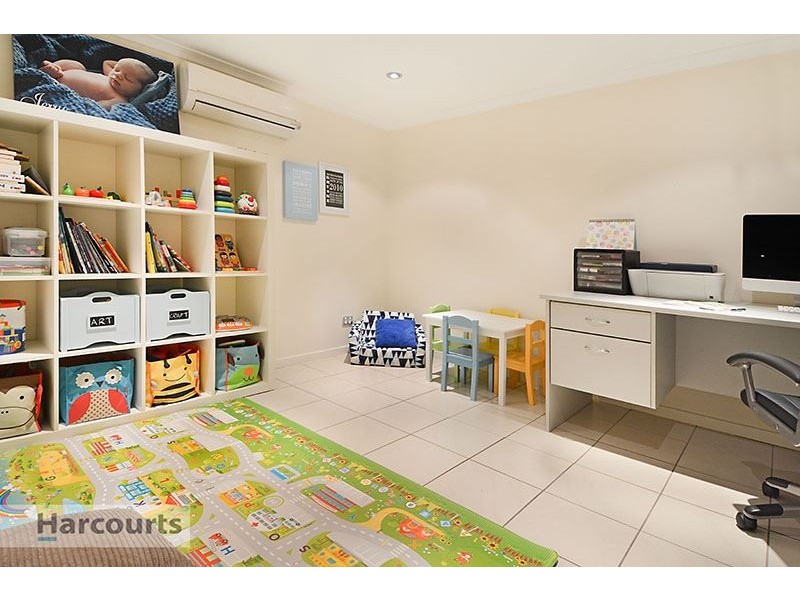 5 Caneby Street, Everton Hills QLD 4053