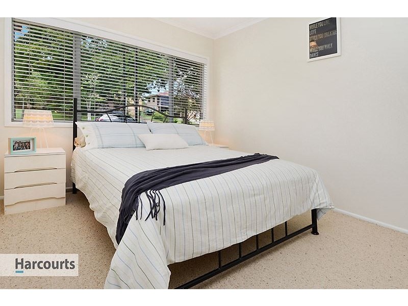 11 Kiama Crescent, Ferny Hills QLD 4055