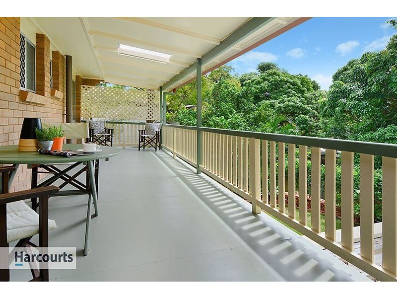 11 Kiama Crescent, Ferny Hills QLD 4055