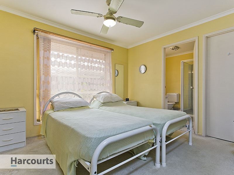 40 Glengarry Road, Keperra QLD 4054