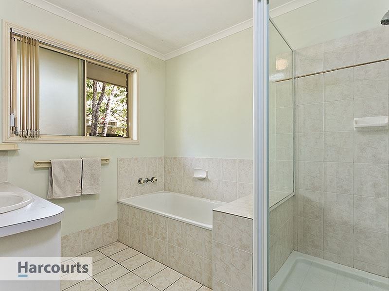 40 Glengarry Road, Keperra QLD 4054