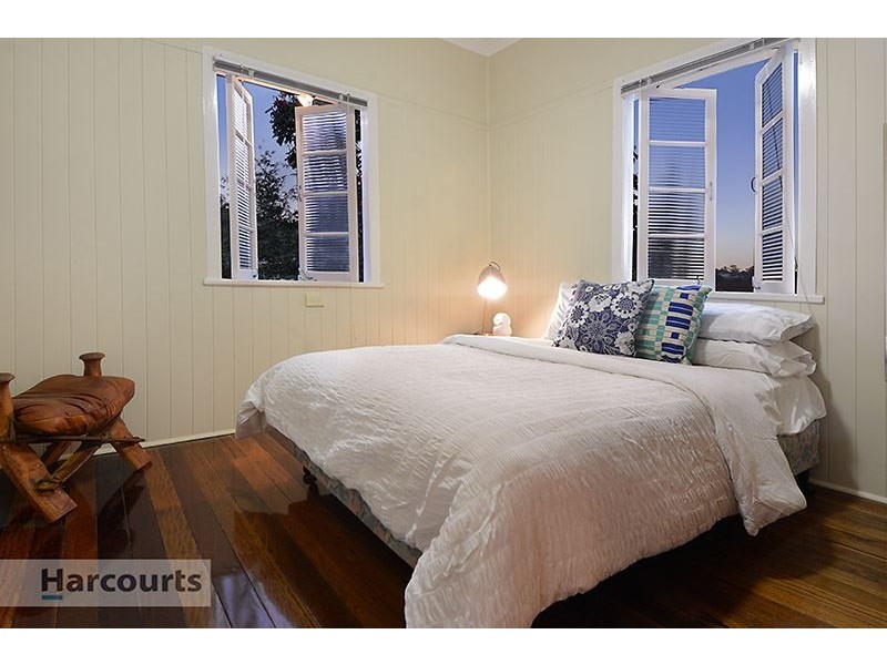 26 June Street, Mitchelton QLD 4053