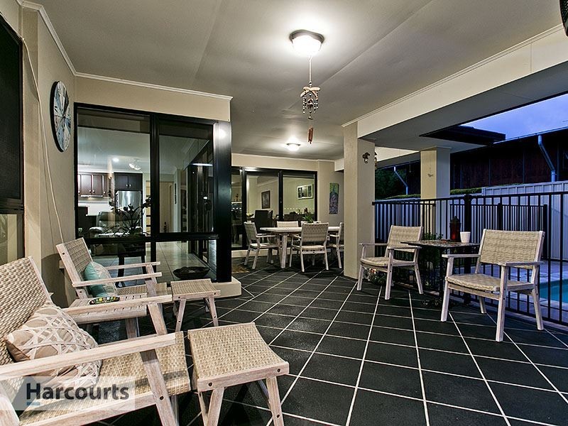 33 Ferndale Place, Upper Kedron QLD 4055