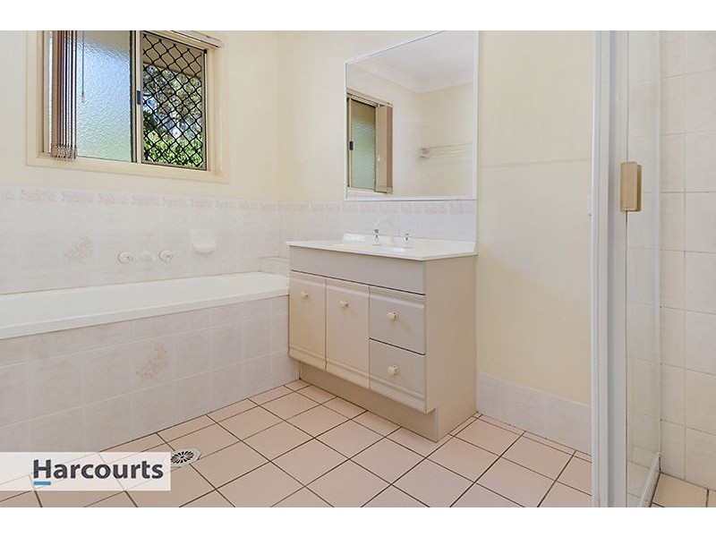 10 Narrien Court, Samford Village QLD 4520