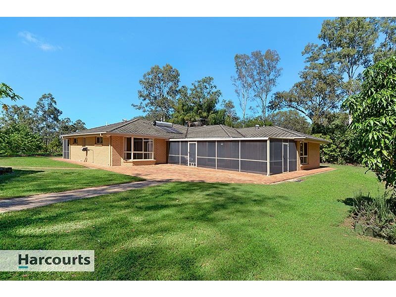 10 Narrien Court, Samford Village QLD 4520