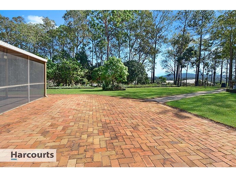 10 Narrien Court, Samford Village QLD 4520