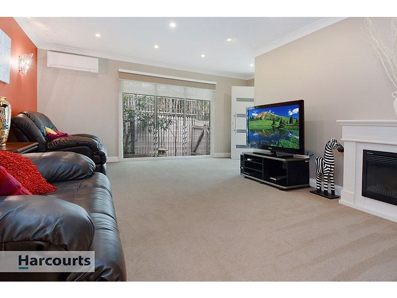 18 Lily Street, Mitchelton QLD 4053