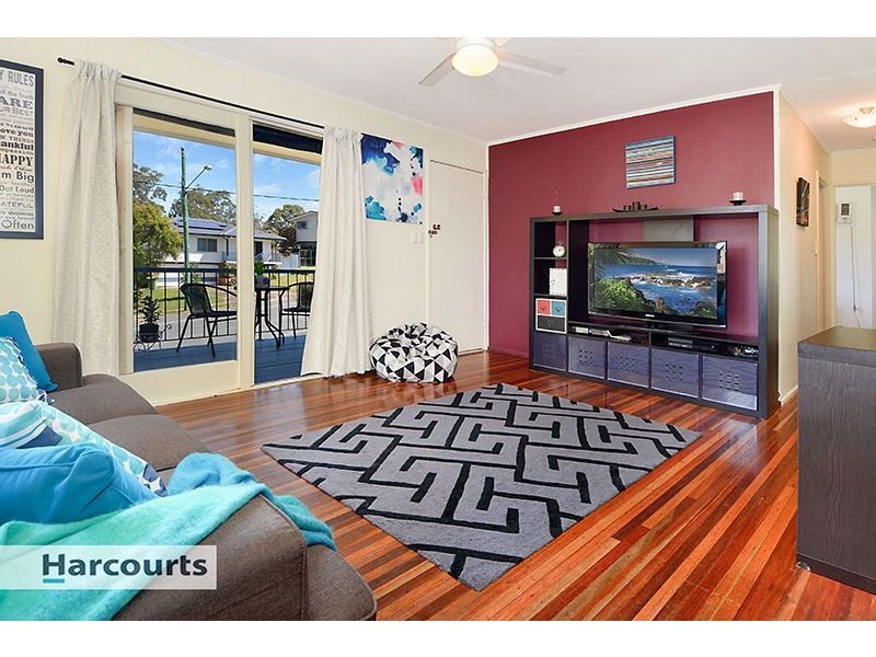 74 Camelia Avenue, Everton Hills QLD 4053