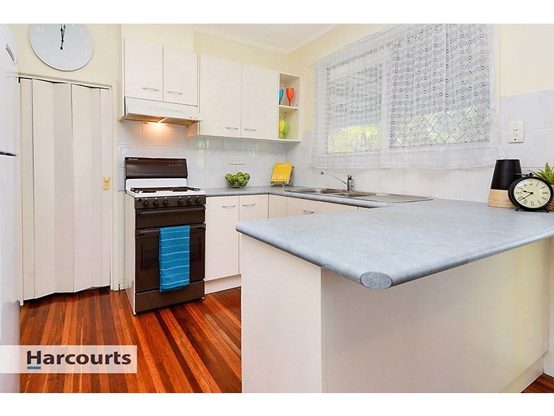 74 Camelia Avenue, Everton Hills QLD 4053