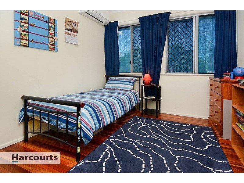 74 Camelia Avenue, Everton Hills QLD 4053