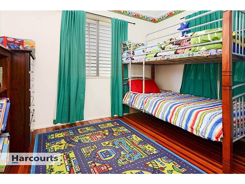 74 Camelia Avenue, Everton Hills QLD 4053