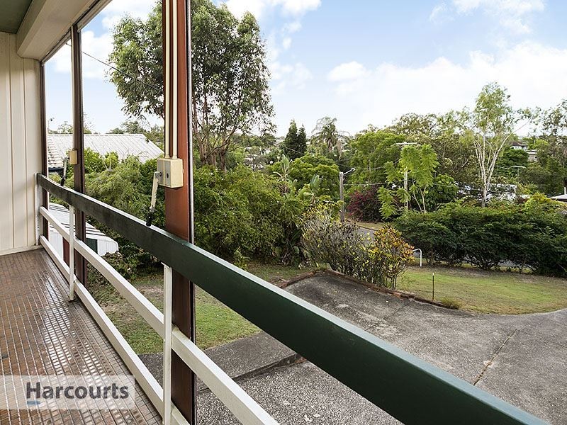 4 Alwyn Street, Stafford Heights QLD 4053