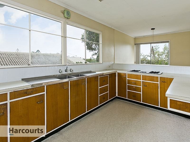 4 Alwyn Street, Stafford Heights QLD 4053