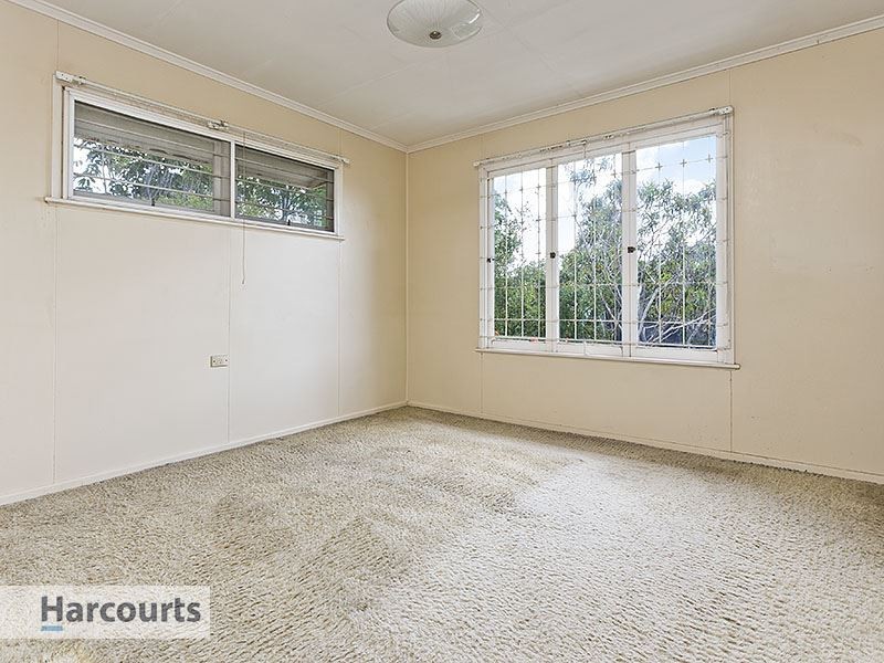 4 Alwyn Street, Stafford Heights QLD 4053