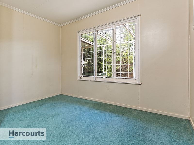 4 Alwyn Street, Stafford Heights QLD 4053