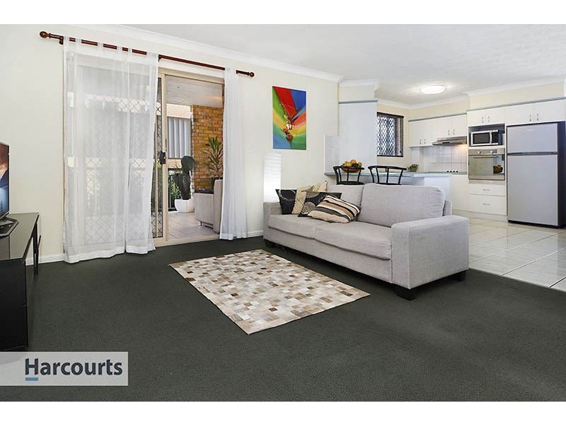 2/411 Rode Road, Chermside QLD 4032