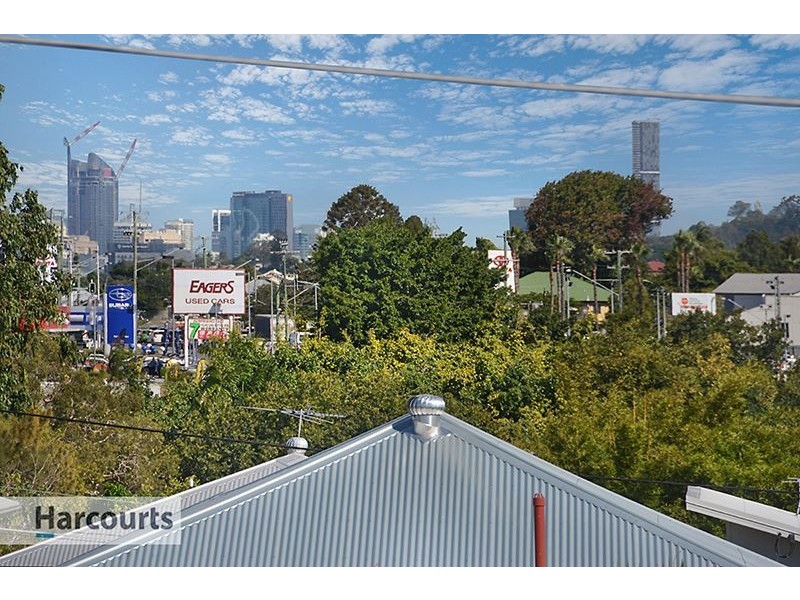 2/411 Rode Road, Chermside QLD 4032