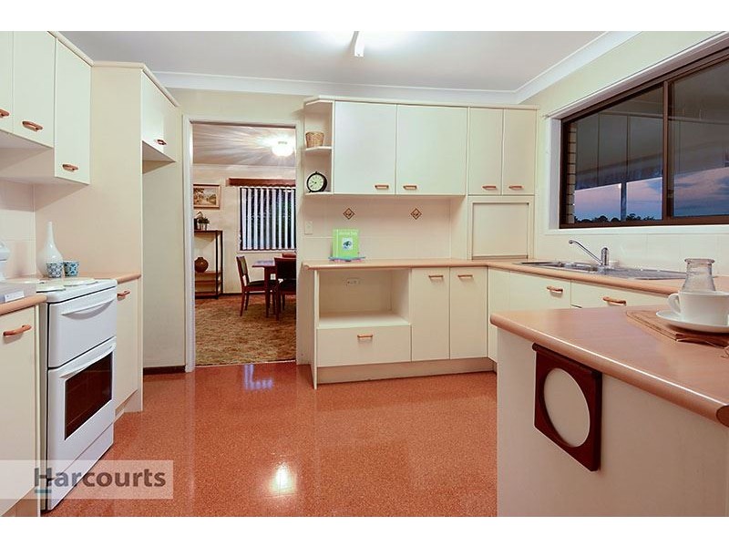 1042 South Pine Road, Everton Hills QLD 4053