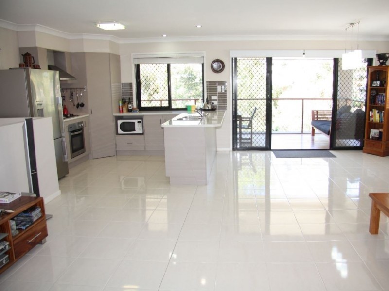 11 Creekside Court, Everton Hills QLD 4053