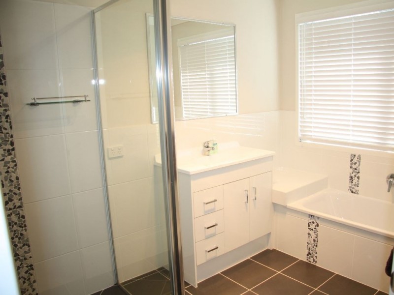 11 Creekside Court, Everton Hills QLD 4053