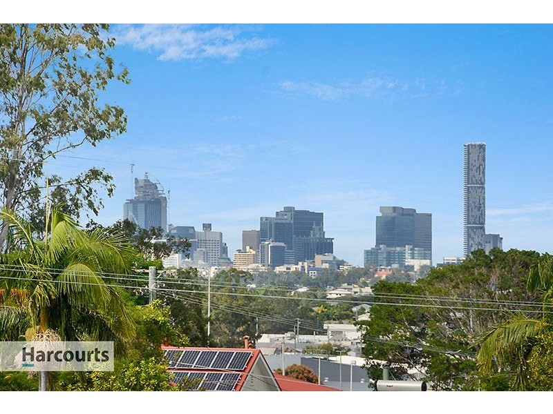 8 Barokee Street, Stafford QLD 4053