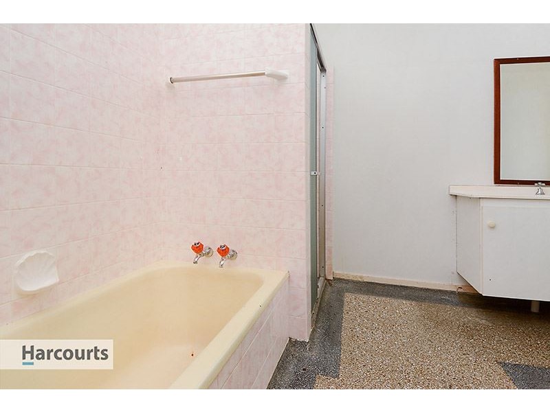 8 Barokee Street, Stafford QLD 4053