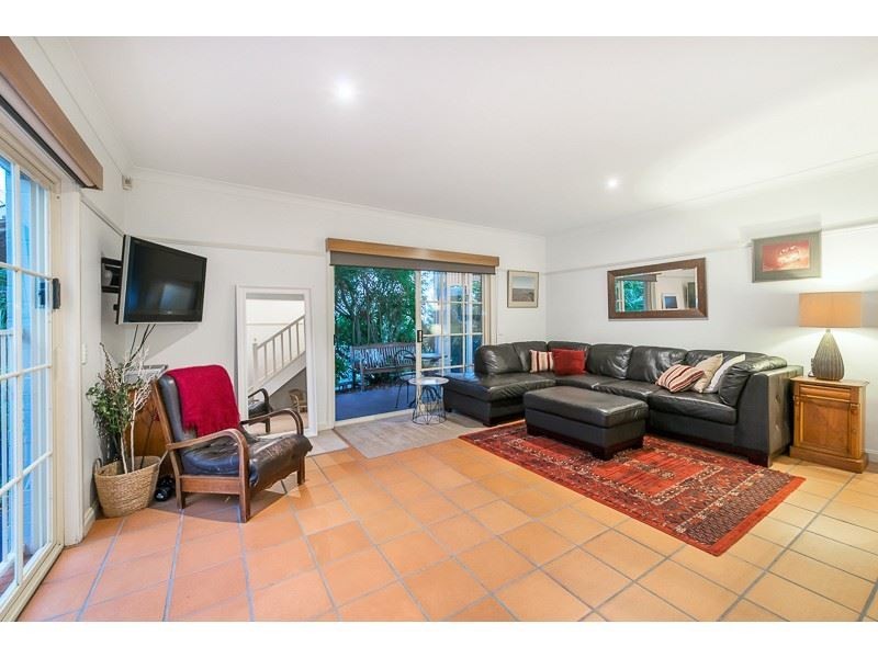 29 Bielby Road, Kenmore Hills QLD 4069