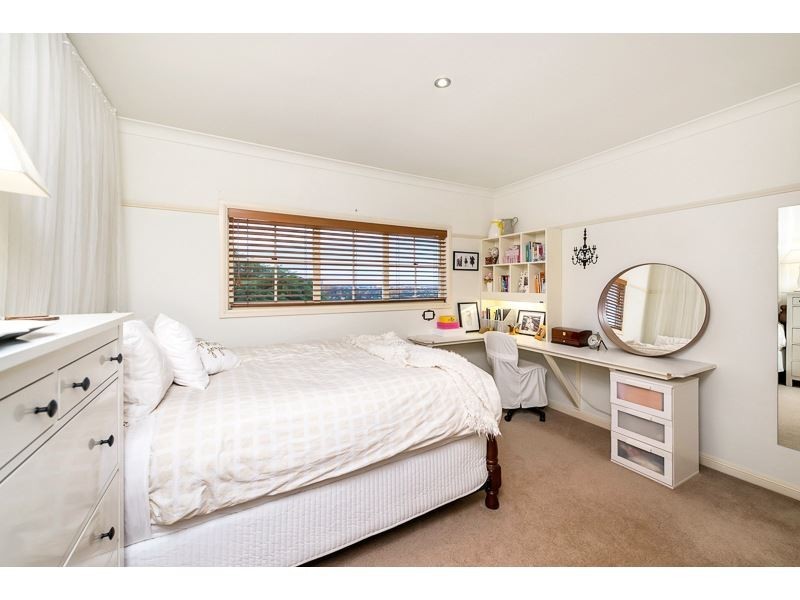 29 Bielby Road, Kenmore Hills QLD 4069