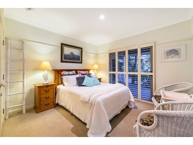 29 Bielby Road, Kenmore Hills QLD 4069