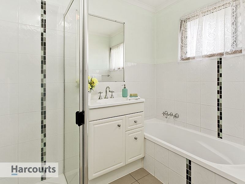 11 Bates Drive, Everton Hills QLD 4053