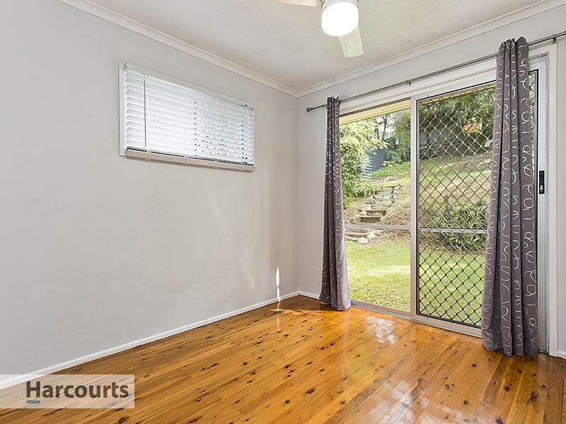 11 Bates Drive, Everton Hills QLD 4053