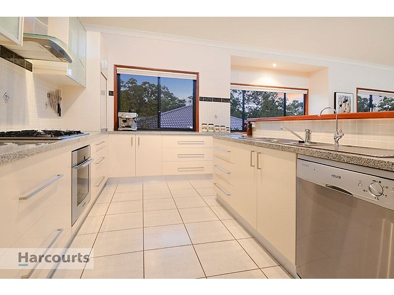 36 Bowers Road South, Everton Hills QLD 4053
