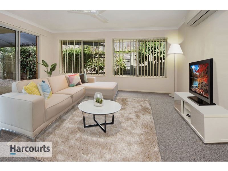 63 Hillenvale Avenue, Arana Hills QLD 4054