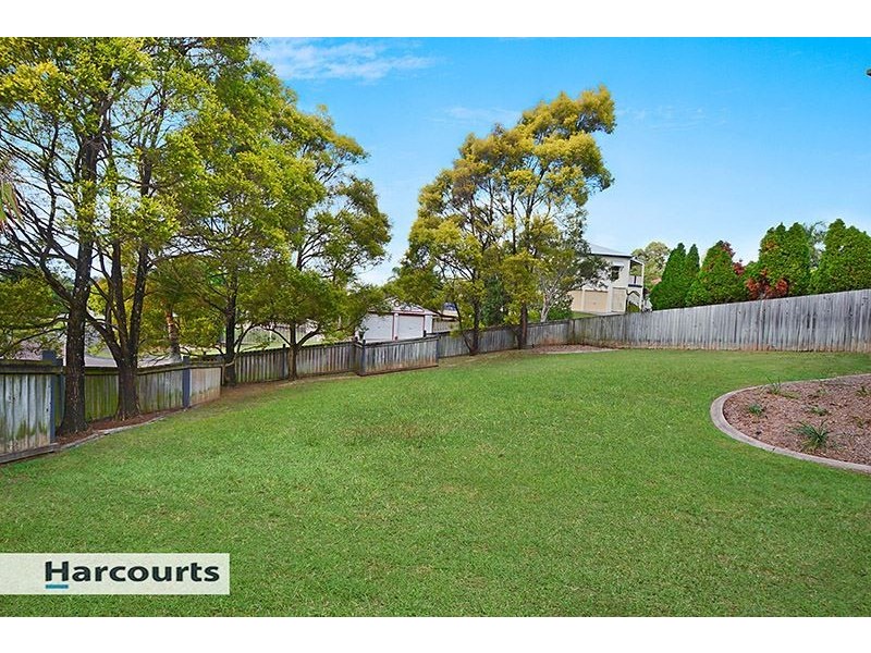 63 Hillenvale Avenue, Arana Hills QLD 4054