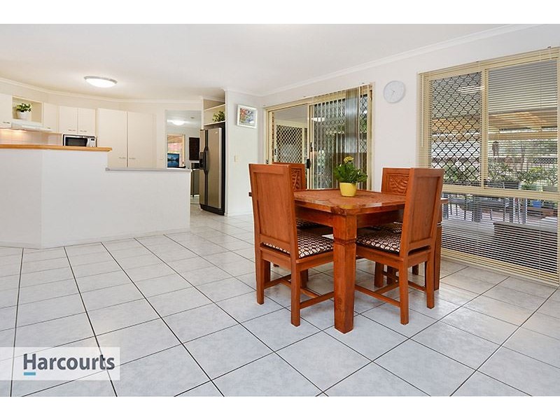 25 Atoll Crescent, Eatons Hill QLD 4037