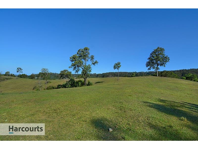 12 Kelso Court, Clear Mountain QLD 4500