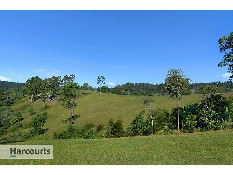 12 Kelso Court, Clear Mountain QLD 4500