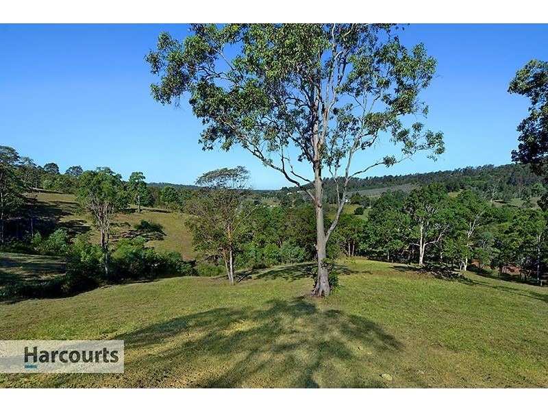 12 Kelso Court, Clear Mountain QLD 4500