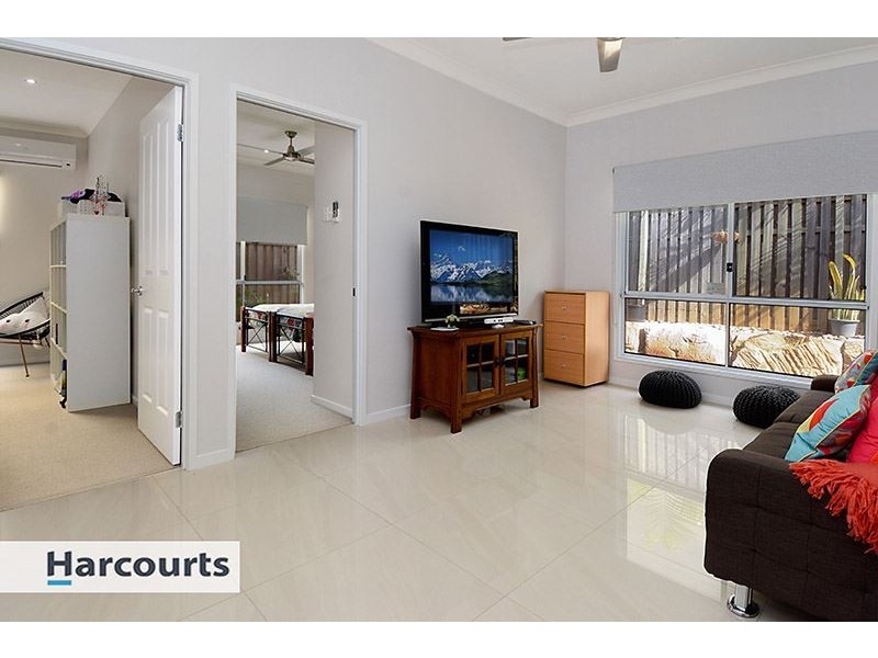 32 Rivergum Drive, Eatons Hill QLD 4037