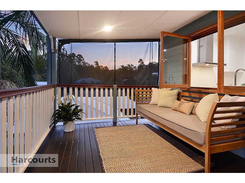 23 Woodtop Court, Ferny Hills QLD 4055