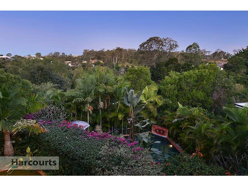 23 Woodtop Court, Ferny Hills QLD 4055