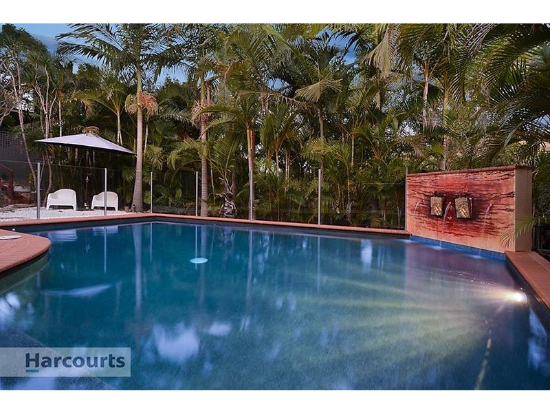 23 Woodtop Court, Ferny Hills QLD 4055