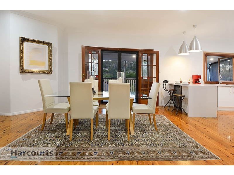 23 Woodtop Court, Ferny Hills QLD 4055