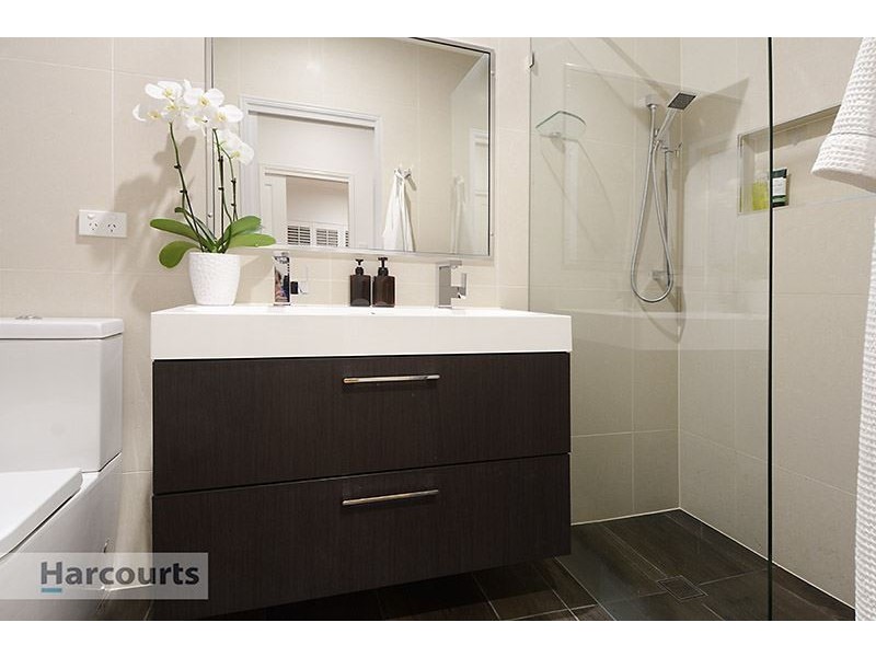 23 Woodtop Court, Ferny Hills QLD 4055